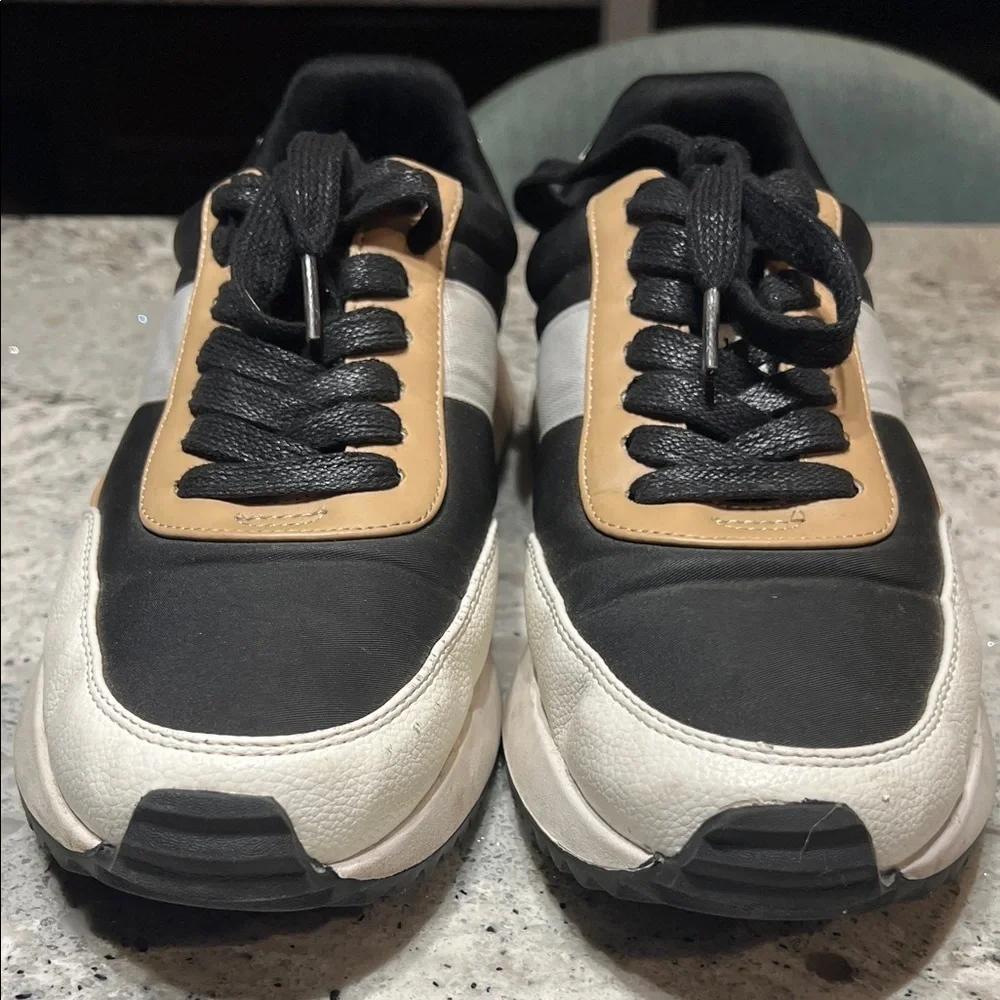 DV by Dolce Vita Black and Tan Women's Sneakers